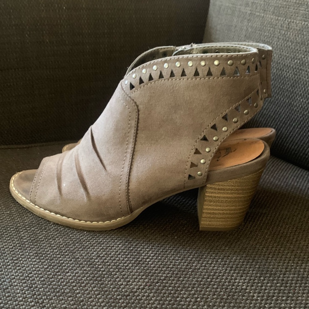 ankle booties